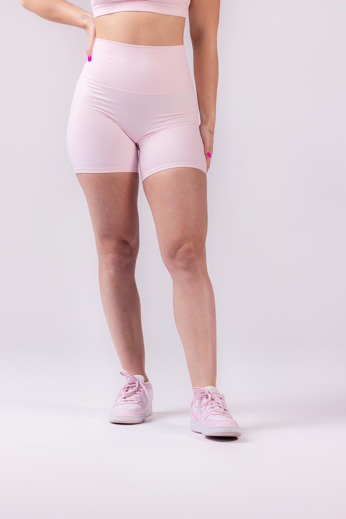 Claire shorts V3