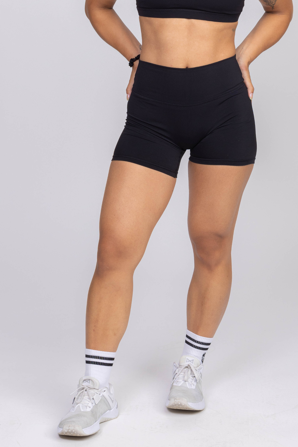 Sarah Shorts- Black (Glutesculpt Effect)