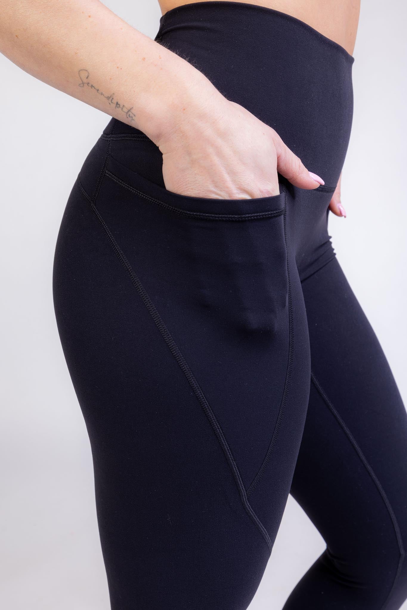 Dalene Leggings Pockets - Black