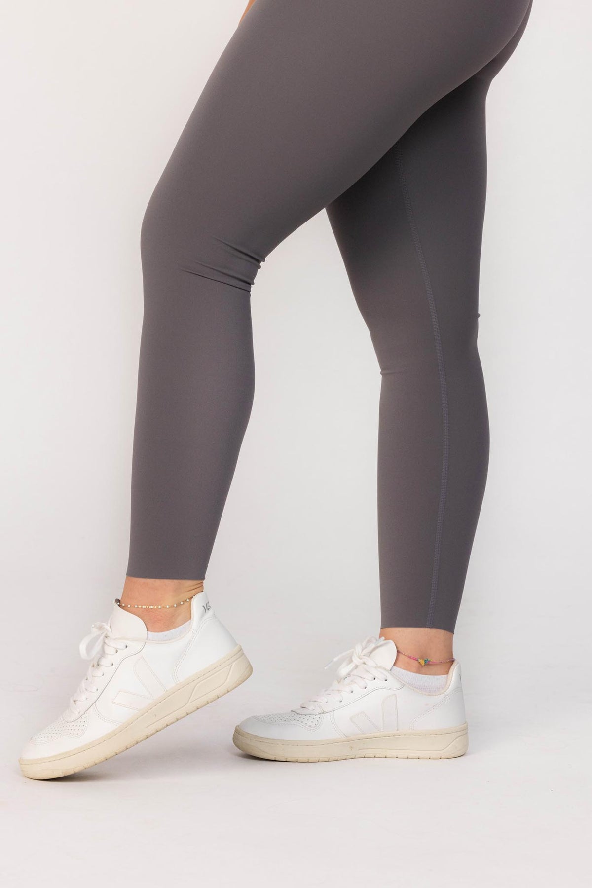 [Final Sale] Chantal Leggings - Urban Grey