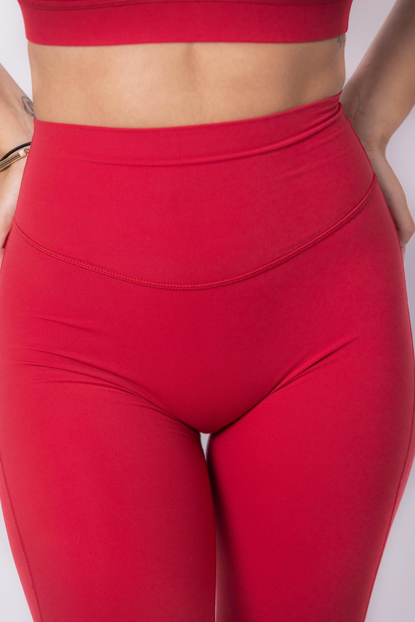 Florine Leggings - Ruby (Hidden Scunch)