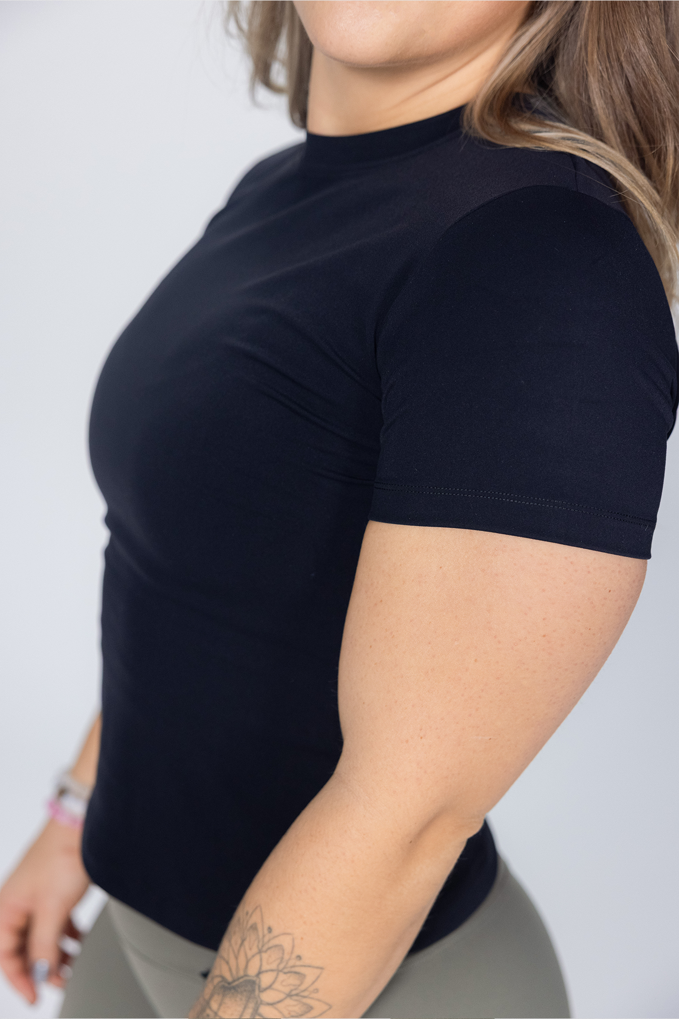 Joelle Open Back Tee - Black