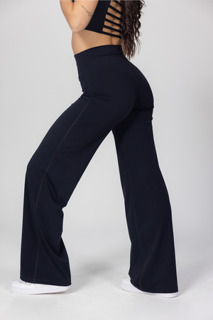 Cheryl Straight Legs Pants - Black