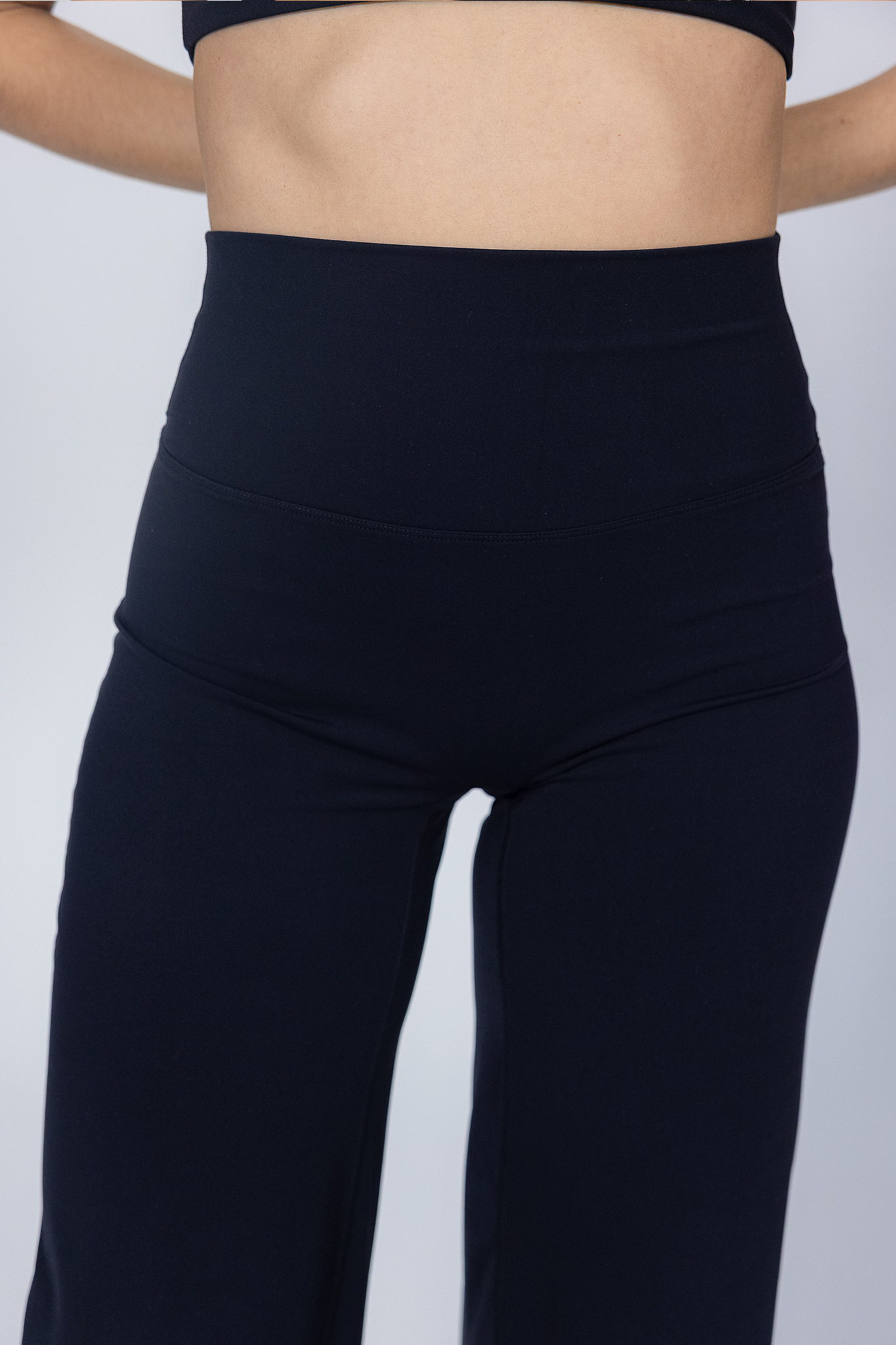 Cheryl Straight Legs Pants - Black