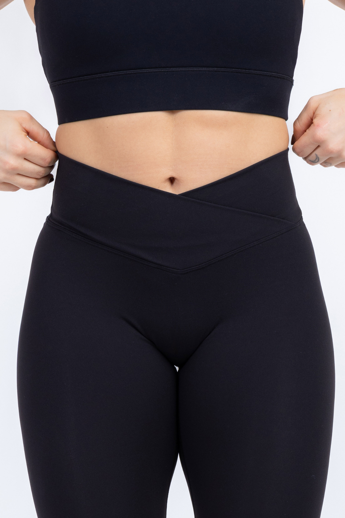 Romi Leggings - Black (Glutesculpt Effect)