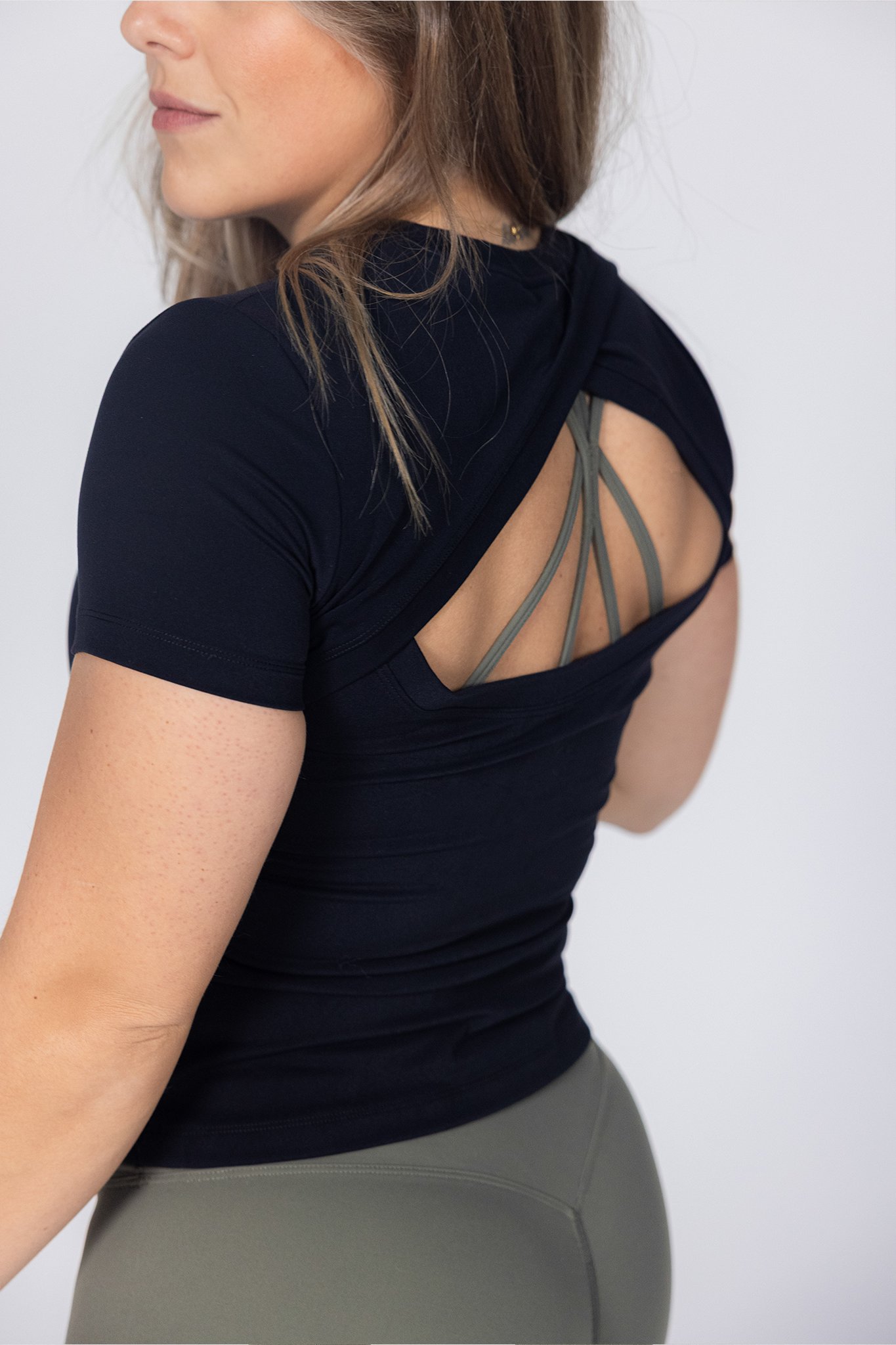 Joelle Open Back Tee - Black
