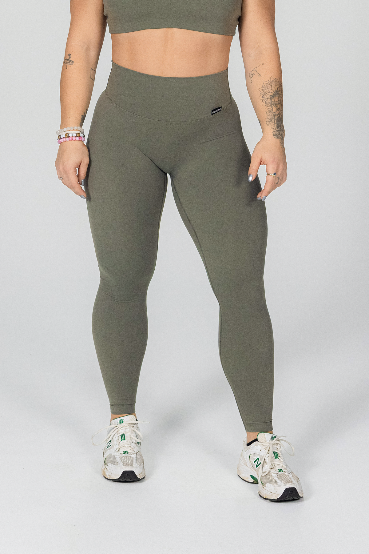 Dalene Leggings - Sage Green (Glutesculpt Effect)