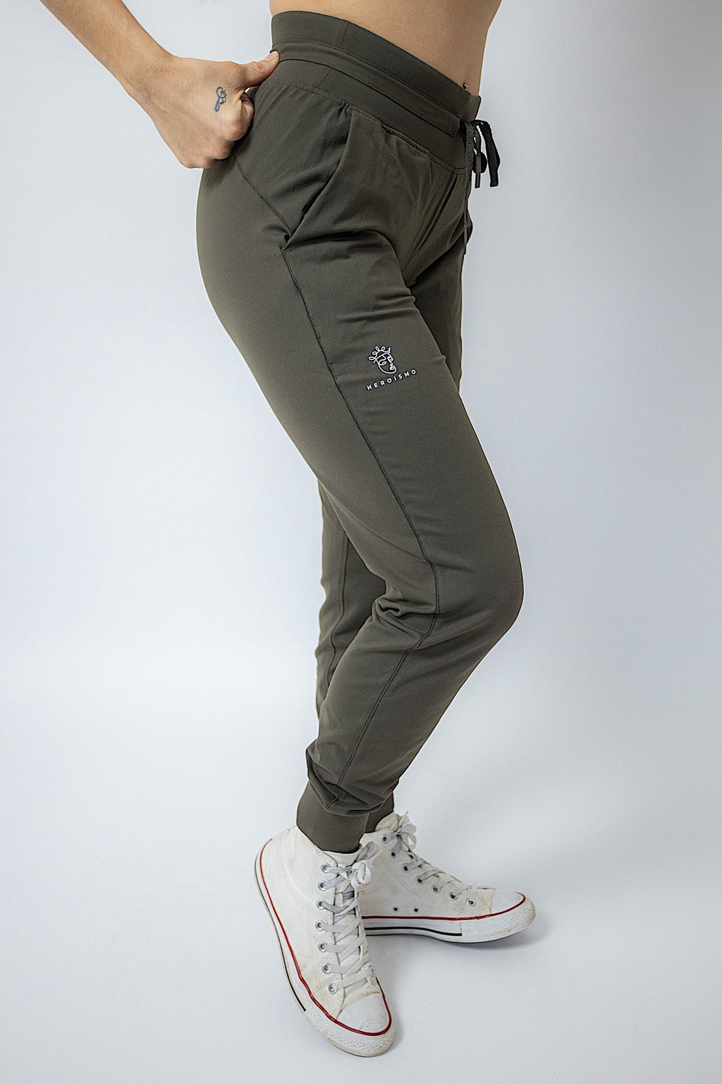 [Final Sale] Nausi Joggers - Olive Green
