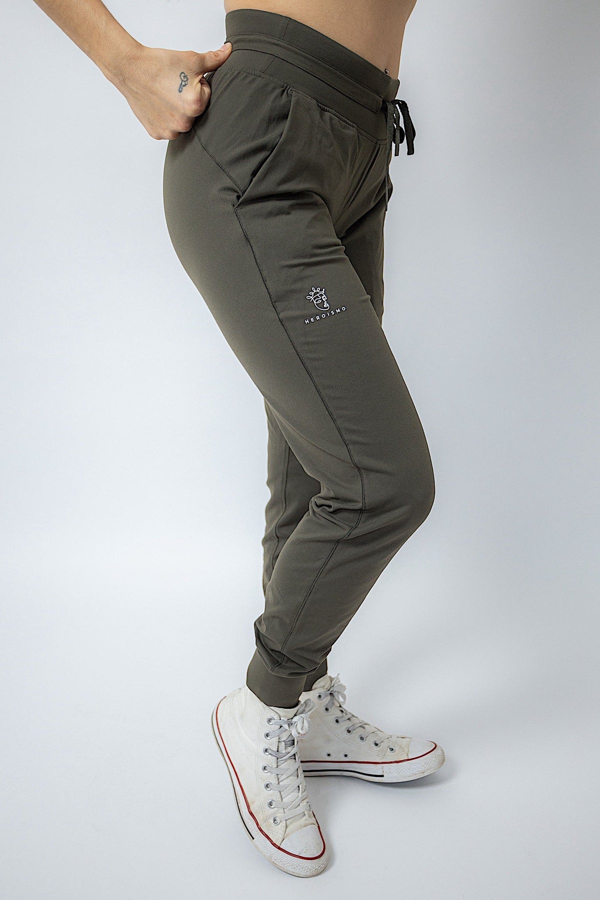 [Final Sale] Nausi Joggers - Olive Green